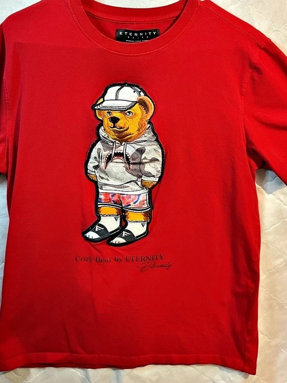 Eternity Cozy Bear Tee Camo Graphic in Red & Gray Size Large